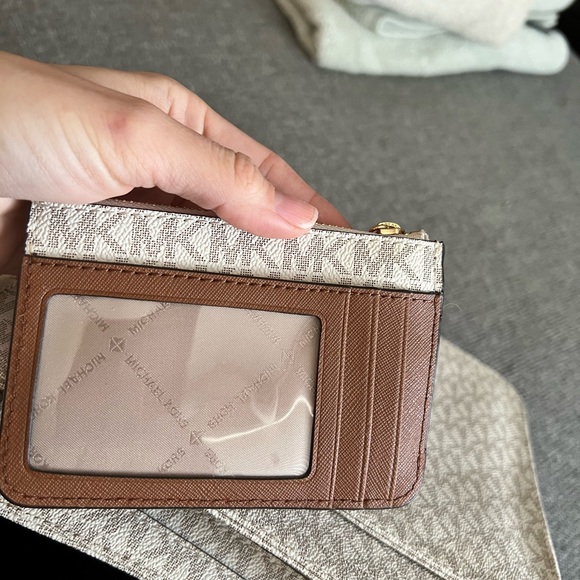 Michael kors bag brand new - Picture 5 of 10